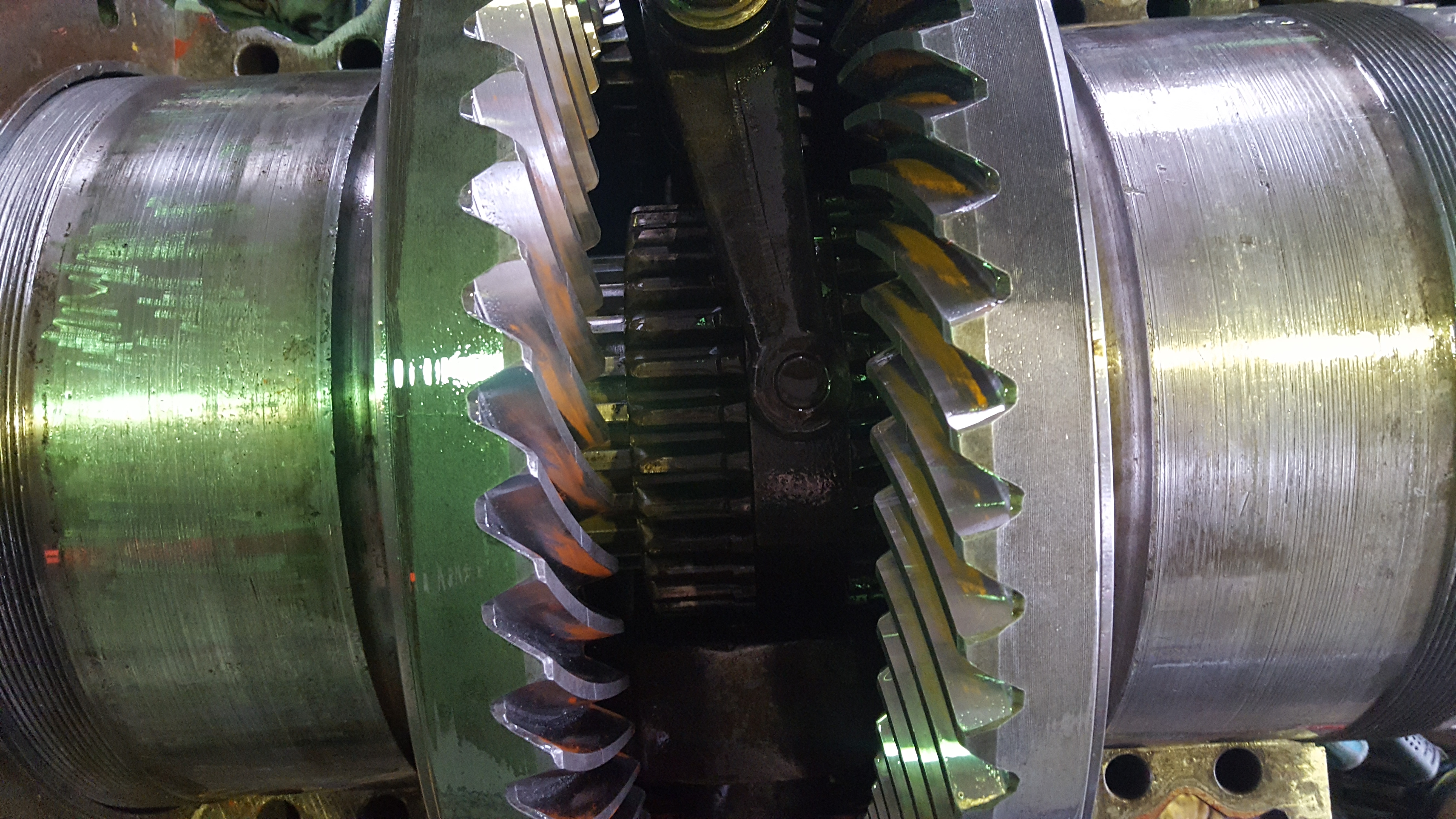 Alighment of bevel gear engagement - detail