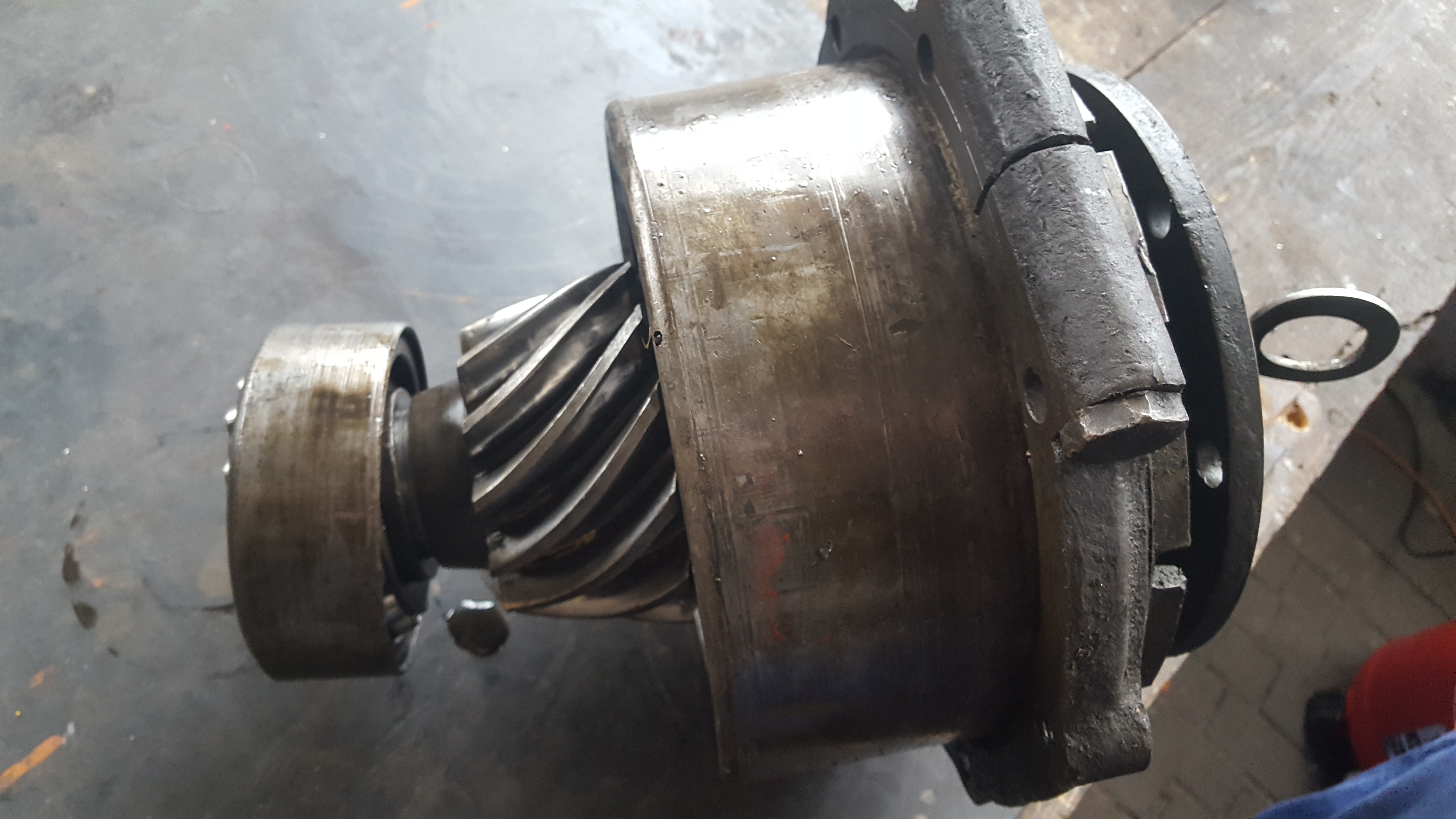 Original bevel pinion